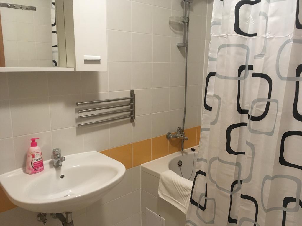 אומאג Apartmani Svjetionik מראה חיצוני תמונה