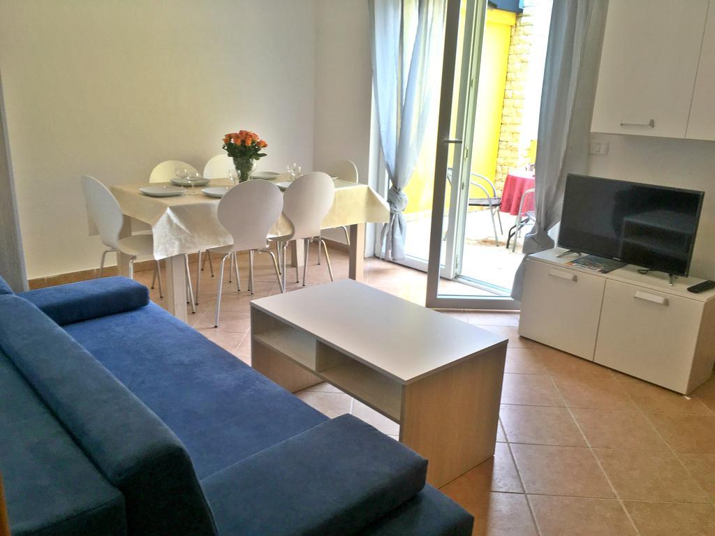 אומאג Apartmani Svjetionik מראה חיצוני תמונה