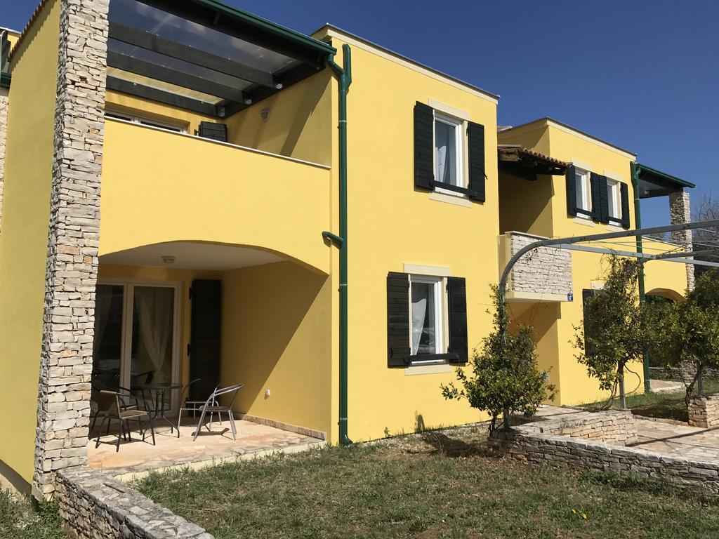 אומאג Apartmani Svjetionik מראה חיצוני תמונה