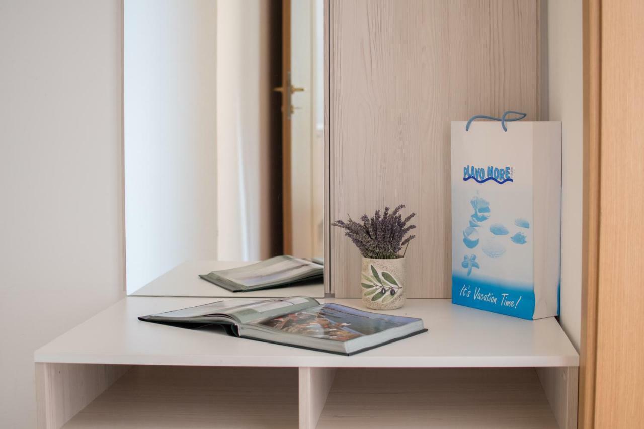 אומאג Apartmani Svjetionik מראה חיצוני תמונה